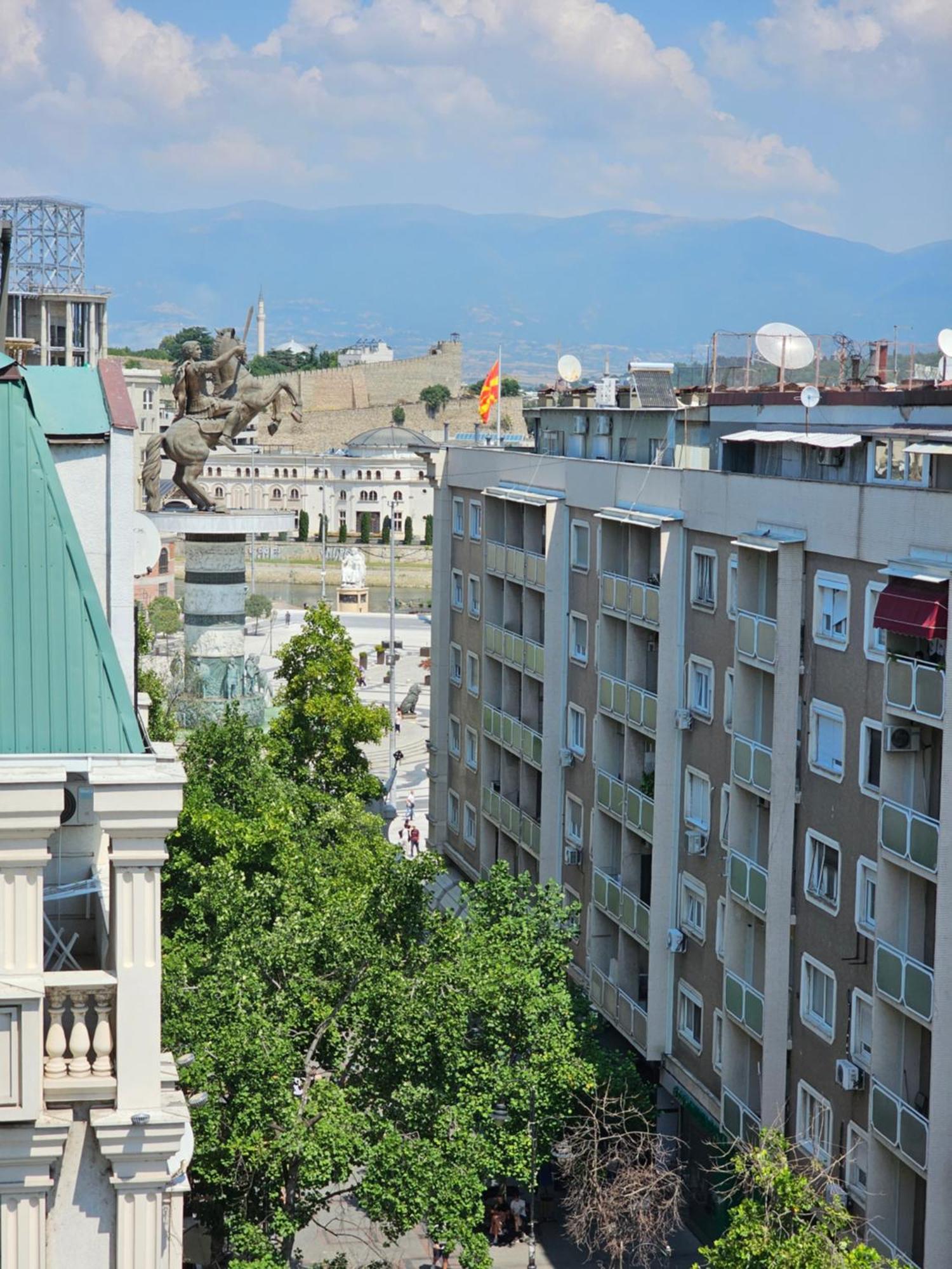 Rooftop Apartment At Mainsquare Skopje Esterno foto